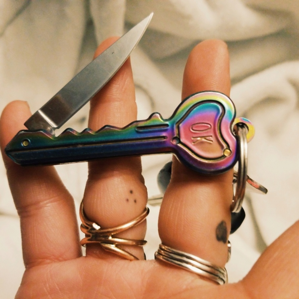 Heart key knive key chain
